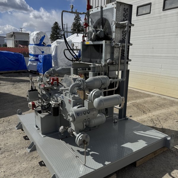 KNOX WESTERN 3-STAGE NITROGEN GAS BOOSTER COMPRESSOR PACKAGE - Image 2